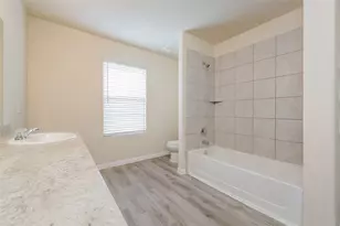 4203 Silver Ranch Rd, Houston, TX 77014 - Photo 11