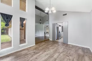 1502 20th Ave N, Texas City, TX 77590 - Photo 7