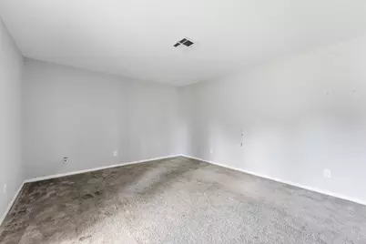 1502 20th Avenue N, Texas City, TX 77590 - Photo 5