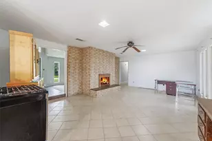 1502 20th Ave N, Texas City, TX 77590 - Photo 11