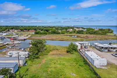 4301 20th Street N, Texas City, TX 77590 - Photo 13