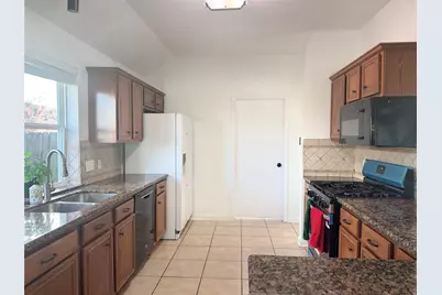 3626 Stratford Town Lane, Sugar Land, TX 77498 - Photo 13