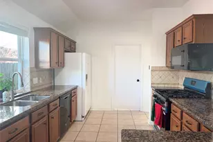 3626 Stratford Town Ln, Sugar Land, TX 77498 - Photo 13