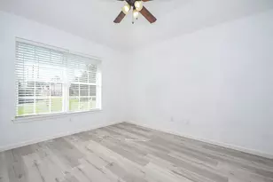 3626 Stratford Town Ln, Sugar Land, TX 77498 - Photo 25