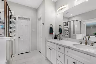 8407 James Franklin St, Houston, TX 77088 - Photo 5