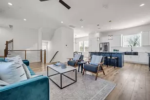 724 E 33rd St, Houston, TX 77022 - Photo 9