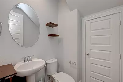9905 Brickhouse Drive, Houston, TX 77080 - Photo 17