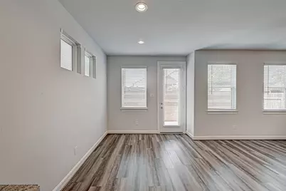 9905 Brickhouse Drive, Houston, TX 77080 - Photo 11