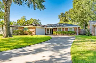 9330 Meadowbriar Ln, Houston, TX 77063 - Photo 1
