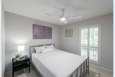 9330 Meadowbriar Lane, Houston, TX 77063 - Photo 13