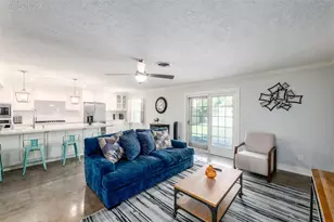 9330 Meadowbriar Ln, Houston, TX 77063 - Photo 5