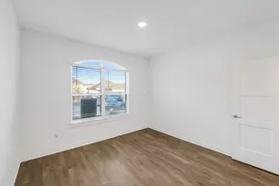 387 Westlake Terrace Dr, Conroe, TX 77304 - Photo 5