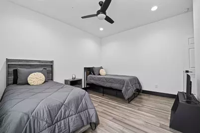 409 Winnie Street, Houston, TX 77009 - Photo 17
