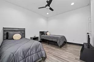 409 Winnie St, Houston, TX 77009 - Photo 17