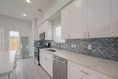 9204 Buffum Street, Houston, TX 77051 - Photo 3