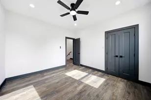 7818 Hanfro Ln, Houston, TX 77088 - Photo 37