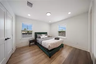 9 Super St, Houston, TX 77011 - Photo 13