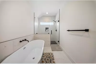 9 Super Street, Houston, TX 77011 - Photo 11