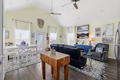 145 Jewel Drive, Port Bolivar, TX 77650 - Photo 9