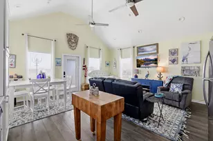 145 Jewel Dr, Port Bolivar, TX 77650 - Photo 9