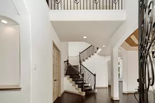 27 Tioga Pl, Tomball, TX 77375 - Photo 3