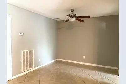 3118 Shawnee Drive, Sugar Land, TX 77479 - Photo 7