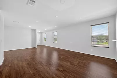 2730 Skyview Silver Drive, Houston, TX 77047 - Photo 11