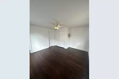 626 W 10th Street, Dallas, TX 75208 - Photo 13