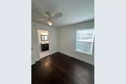626 W 10th Street, Dallas, TX 75208 - Photo 3