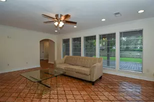 18603 Point Lookout Dr, Houston, TX 77058 - Photo 15