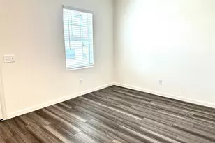 31027 Gayle Prairie Oaks St, Waller, TX 77484 - Photo 3