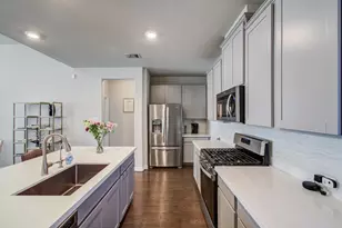 10317 Russell Pines Dr, Rosharon, TX 77583 - Photo 9