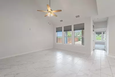 8215 Prairie Rye Drive, Lago Vista, TX 78645 - Photo 5