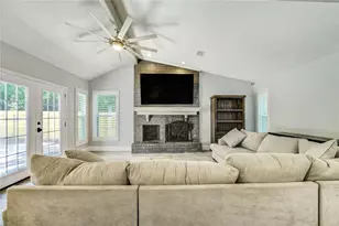 1904 Nursery Rd, The Woodlands, TX 77380 - Photo 5