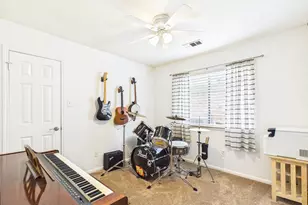 211 Hollander Ct, League City, TX 77573 - Photo 23