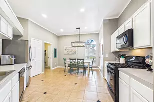 211 Hollander Ct, League City, TX 77573 - Photo 9