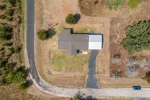 340 Alvina Ulich St, Somerville, TX 77879 - Photo 25