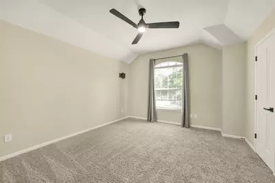 15730 Lake Loop Drive, Cypress, TX 77433 - Photo 29