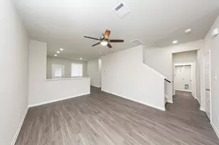 9258 Grace Rdg Dr, Willis, TX 77318 - Photo 5