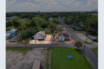 2712 Brewster Street, Houston, TX 77026 - Photo 29