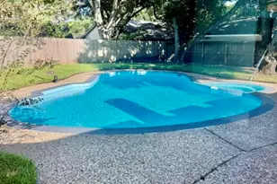 919 Longview Dr, Sugar Land, TX 77478 - Photo 5
