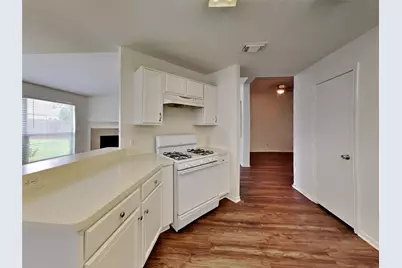 2114 English Green Way, Fresno, TX 77545 - Photo 3