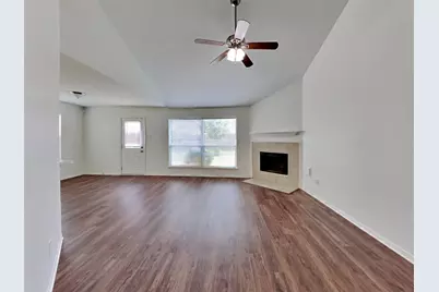 2114 English Green Way, Fresno, TX 77545 - Photo 5
