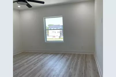 201 E 37th Street, Houston, TX 77018 - Photo 31