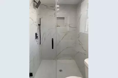 201 E 37th Street, Houston, TX 77018 - Photo 11