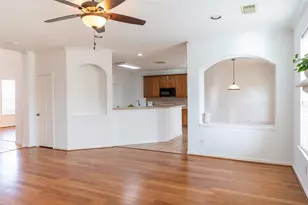 2109 Auburn Shores Dr, Pearland, TX 77584 - Photo 7