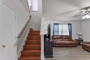 5502 Amaranth Meadow Ln, Houston, TX 77085 - Photo 9