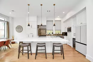 2303 Yupon St, Houston, TX 77006 - Photo 19