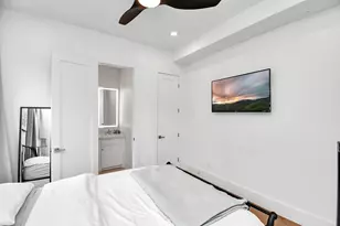 2303 Yupon St, Houston, TX 77006 - Photo 41