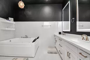 2303 Yupon St, Houston, TX 77006 - Photo 37